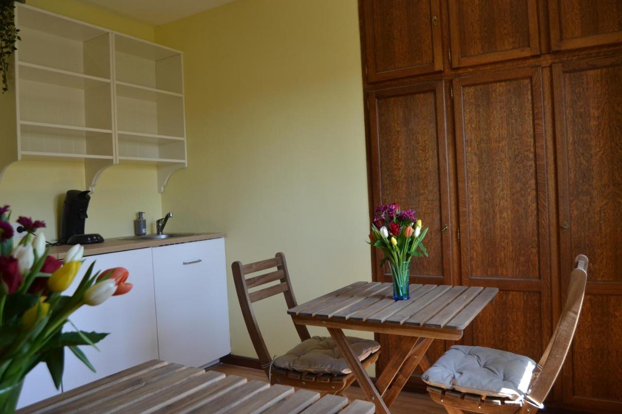 En Chapoisie Bed and Breakfast Ciney Esterno foto